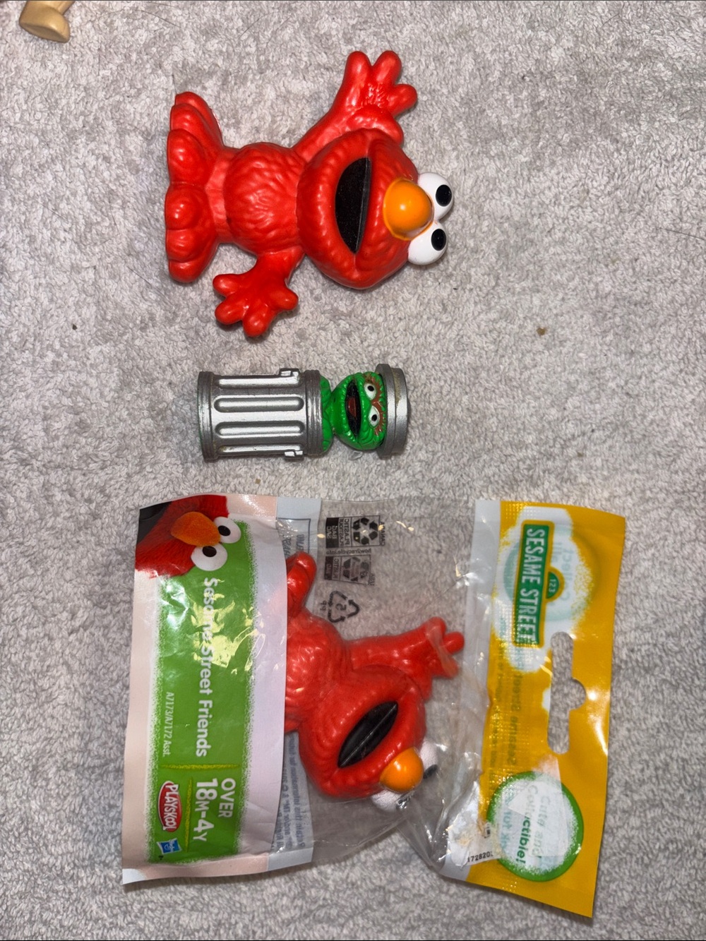 Sesame Street Elmo Figure Toy - Red